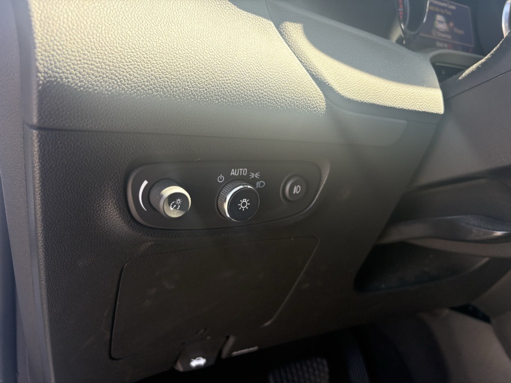2022 Buick Encore GX Preferred photo 12