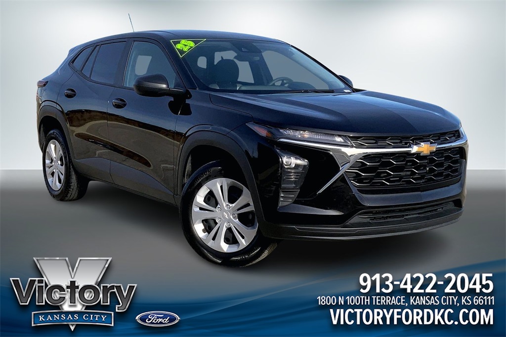 2025 Chevrolet Trax LS's photo