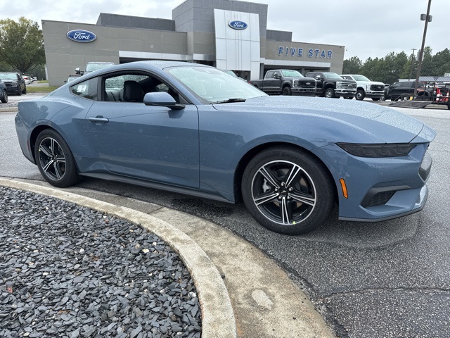 2025 Ford Mustang EcoBoost's photo