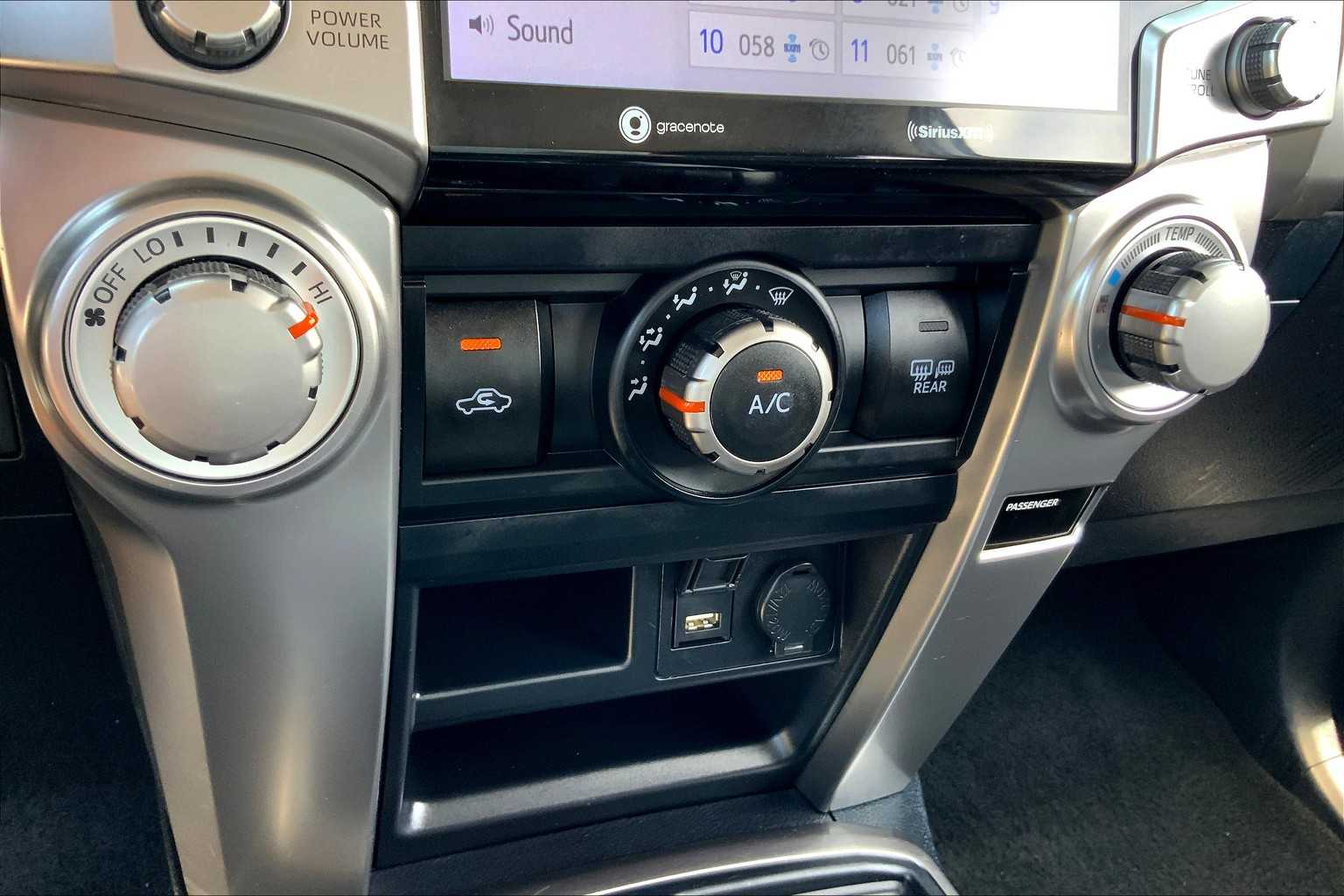 2024 Toyota 4Runner SR5 photo 29