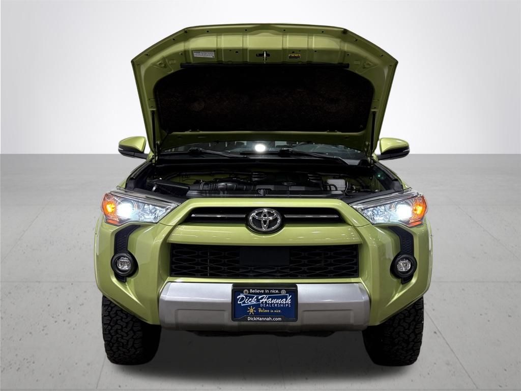 2023 Toyota 4Runner TRD Off-Road Premium photo 4