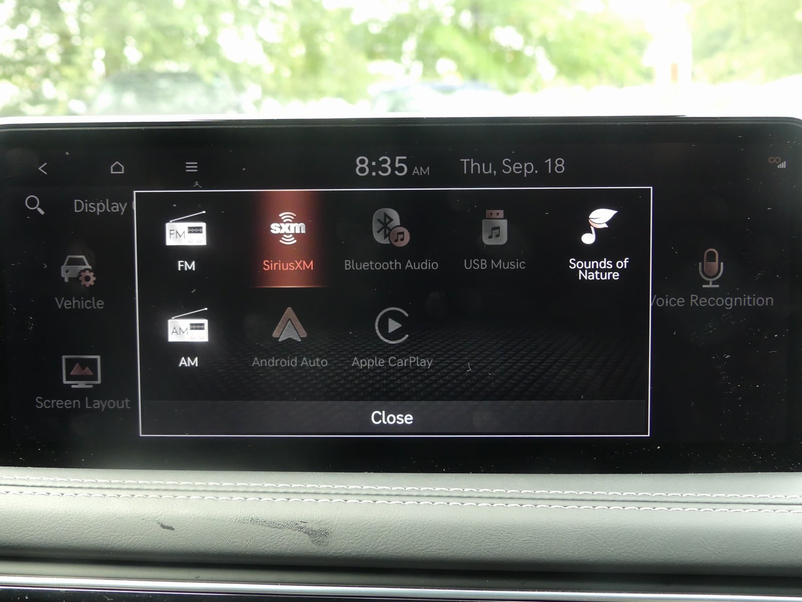 2022 Genesis G70 2.0T photo 2