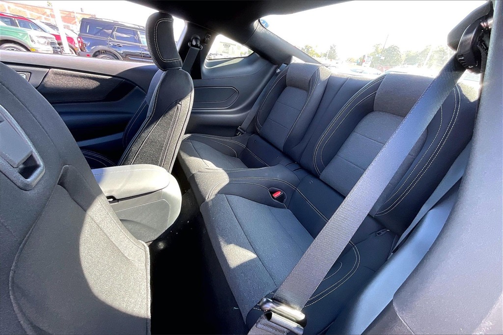 2026 FORD MUSTANG - Image 9