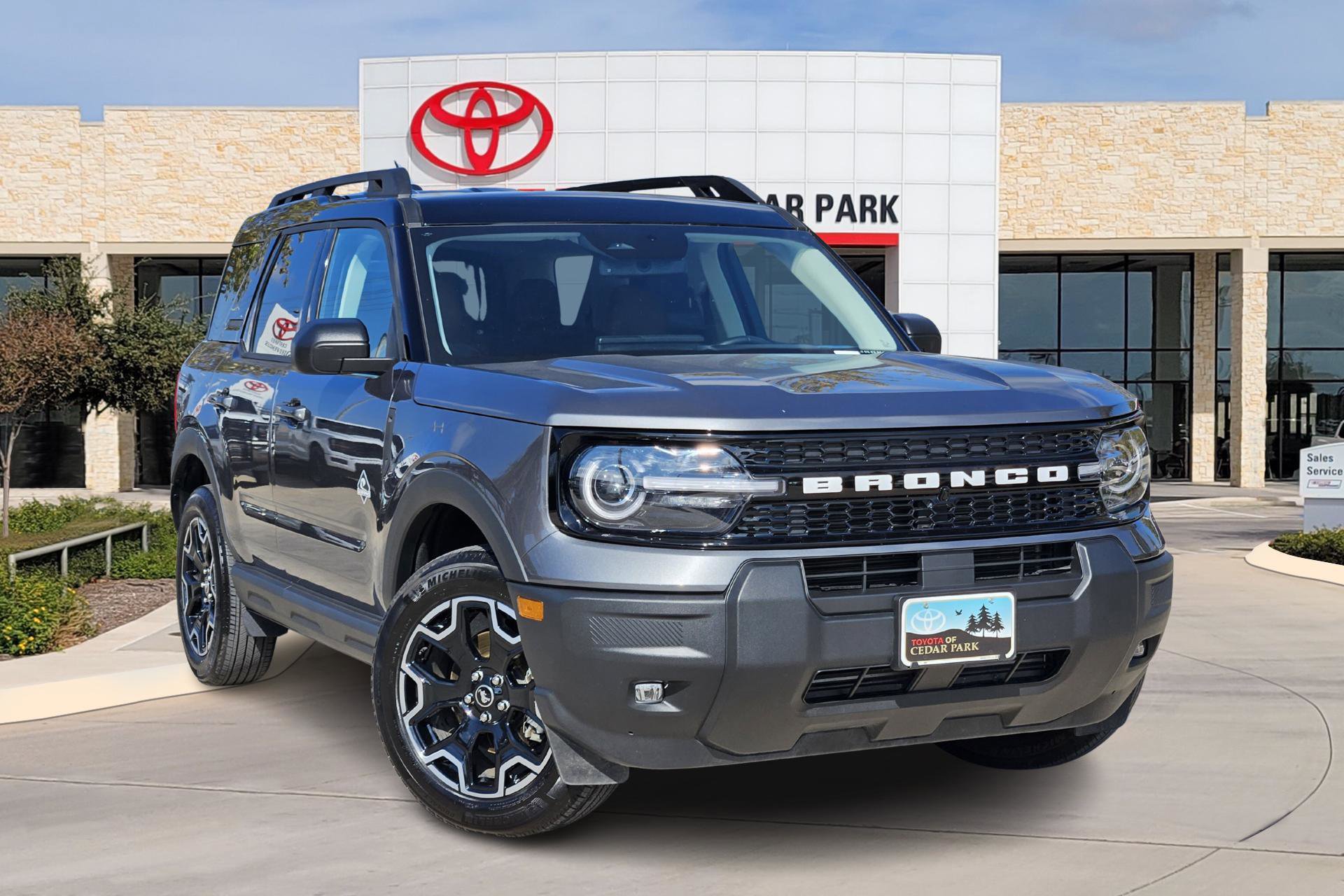 2025 Ford Bronco Sport Outer Banks's photo