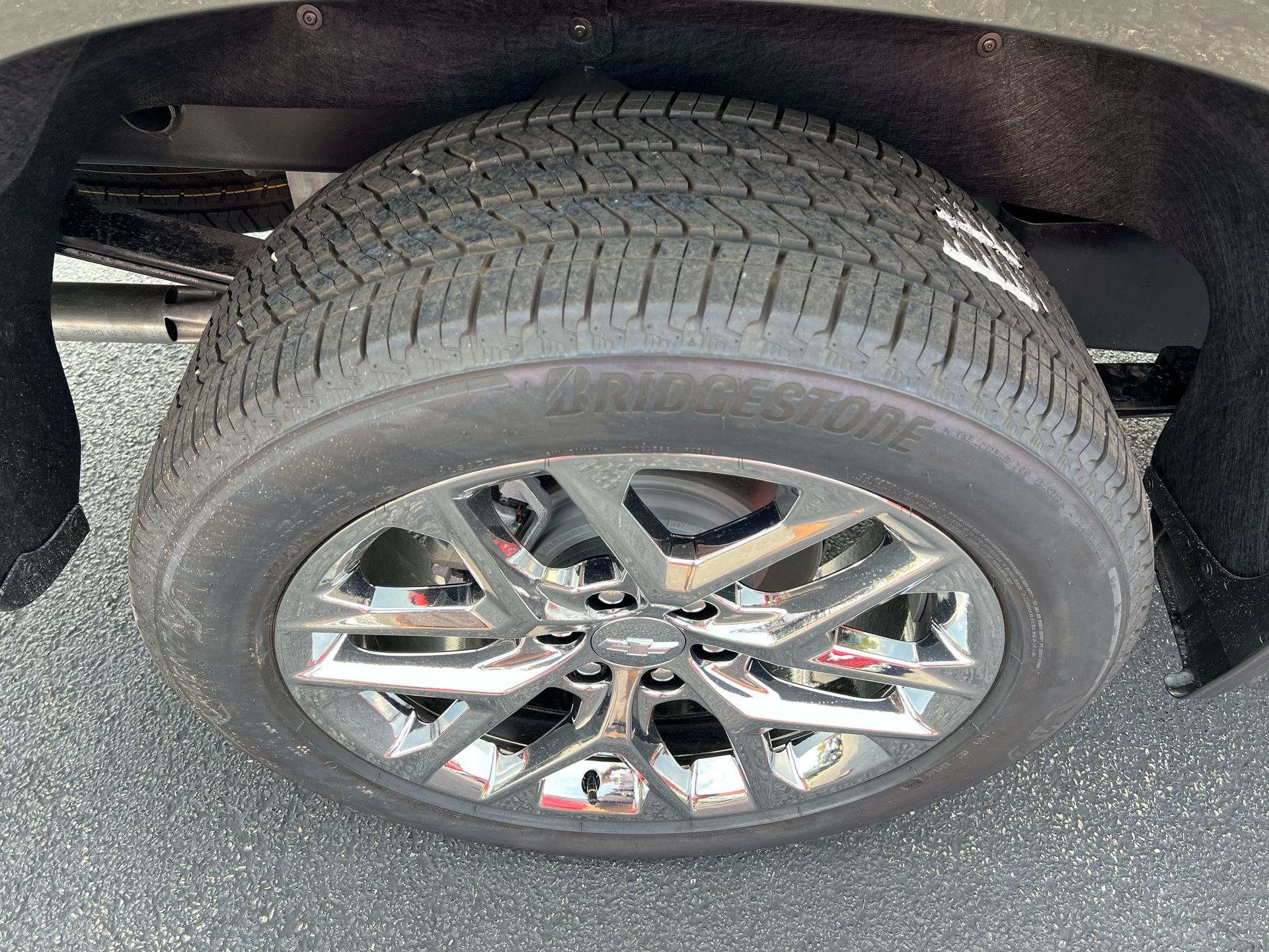 2025 Chevrolet Silverado 1500 LTZ photo 4