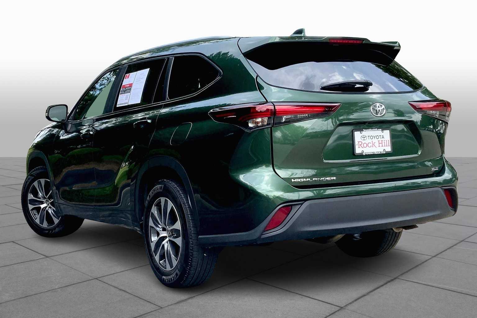 2024 Toyota Highlander XLE photo 10