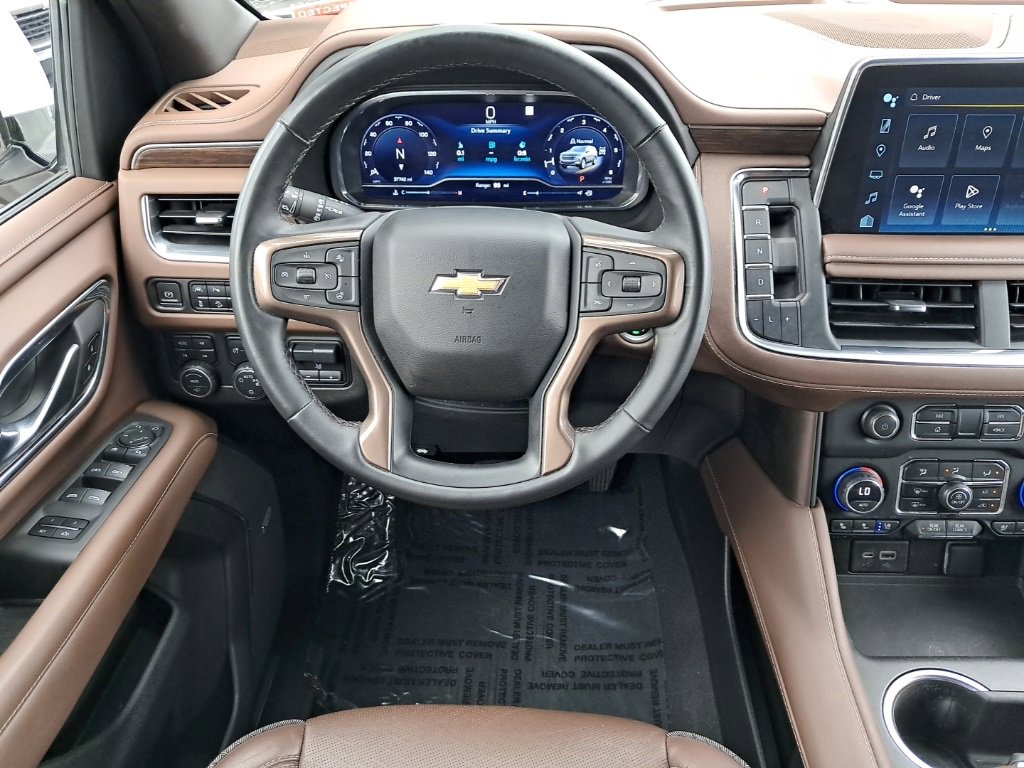 2023 Chevrolet Suburban High Country photo 16