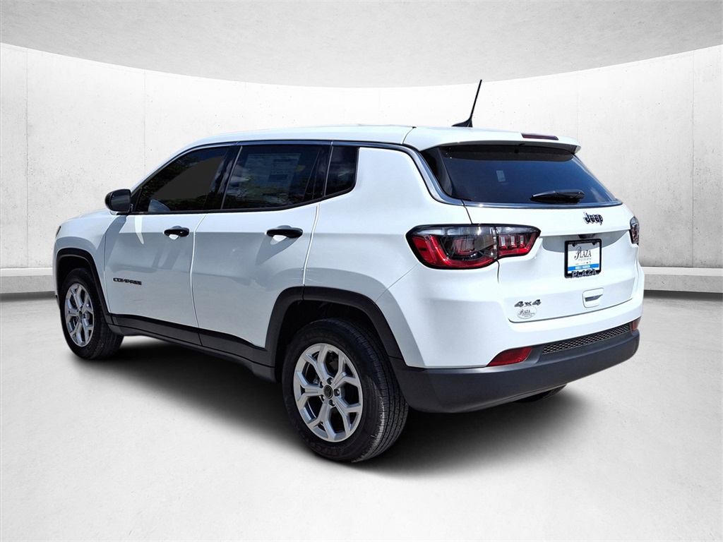 2025 Jeep Compass Sport photo 5
