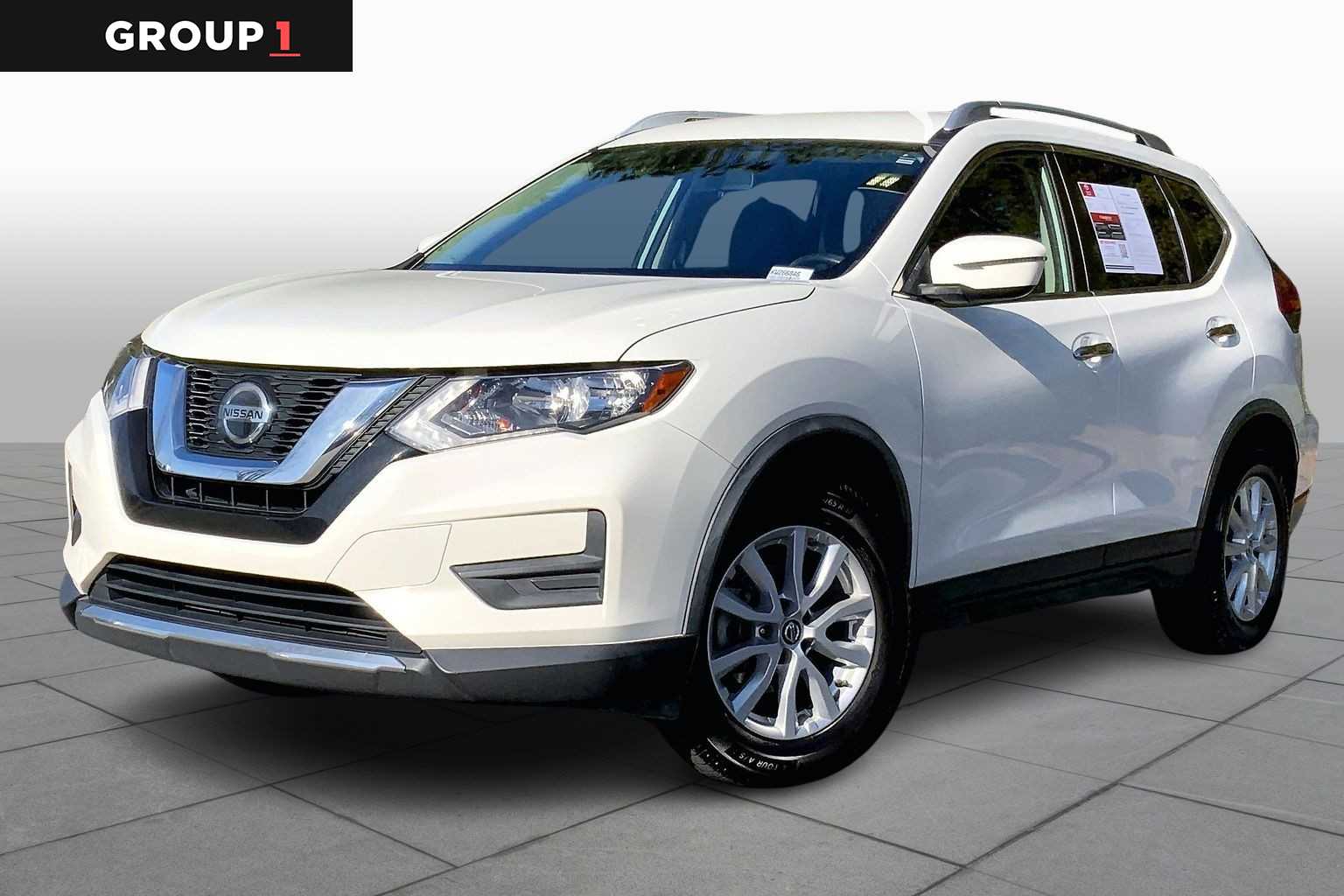 2019 Nissan Rogue S's photo
