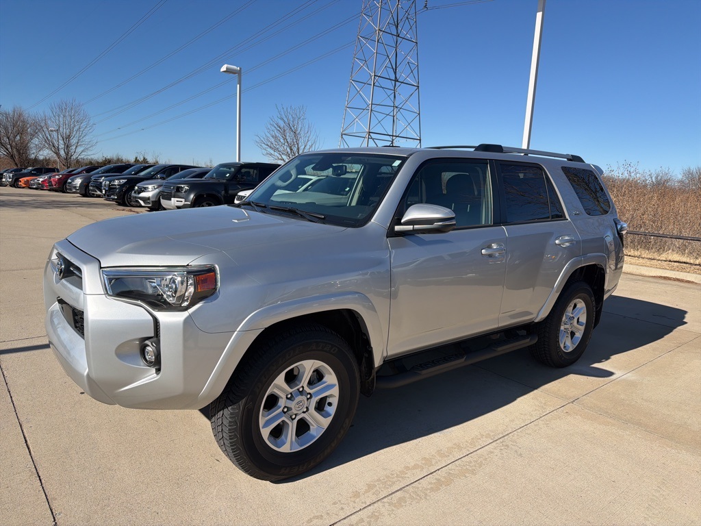 2024 Toyota 4Runner SR5 Premium's photo