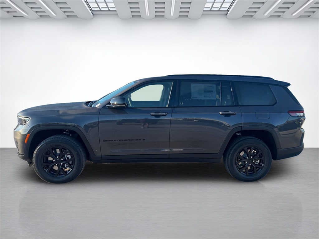 2025 Jeep Grand Cherokee Altitude X photo 2