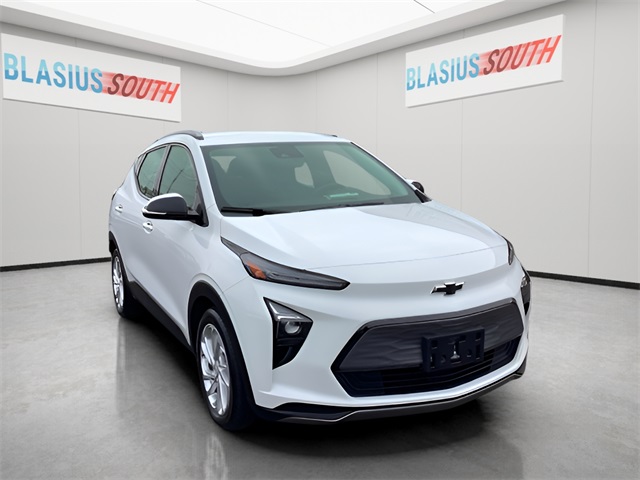 2022 Chevrolet Bolt EUV LT's photo