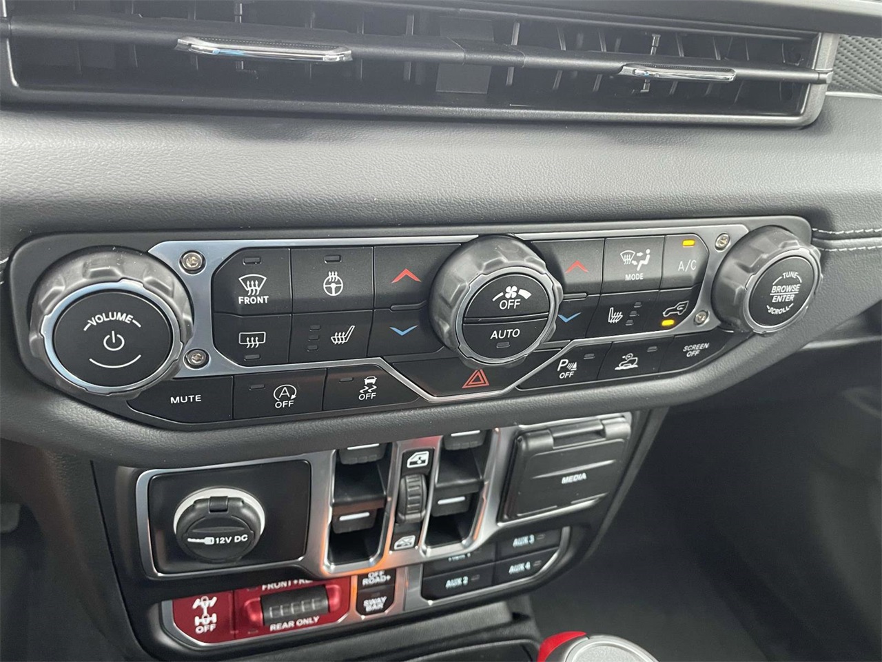 2025 Jeep Gladiator Rubicon photo 18