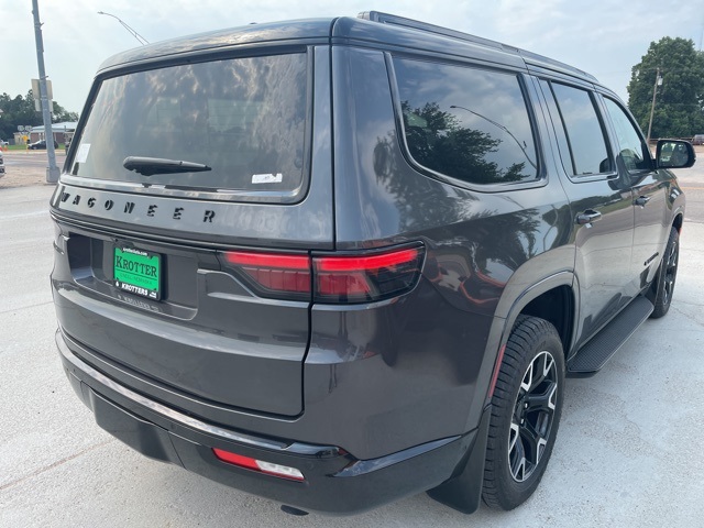 2025 Jeep Wagoneer Overland Series II photo 2