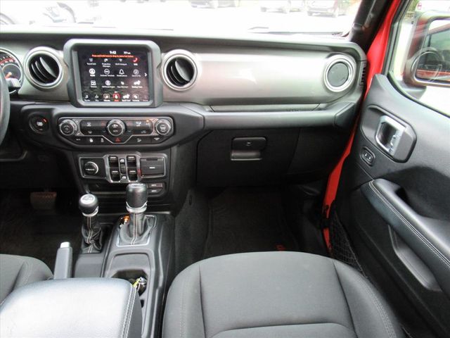 2019 Jeep Wrangler Unlimited Sahara photo 14