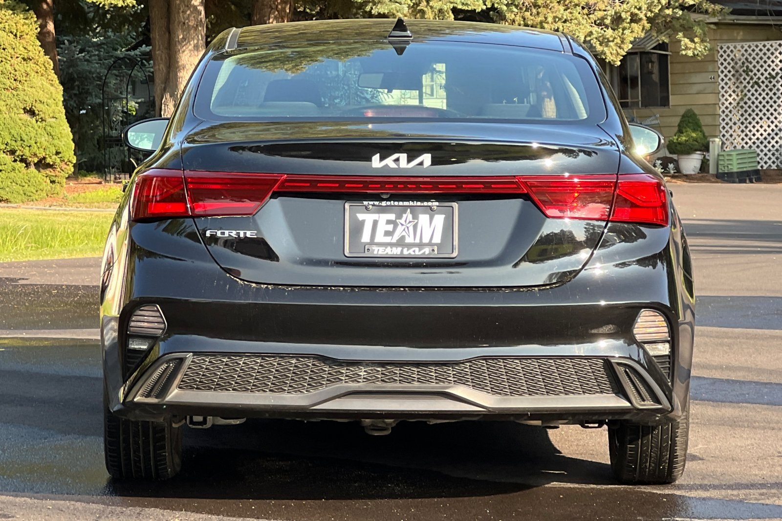 2023 Kia Forte LXS photo 3