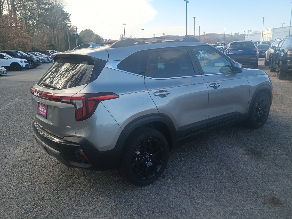 2024 Kia Seltos X-Line photo 5