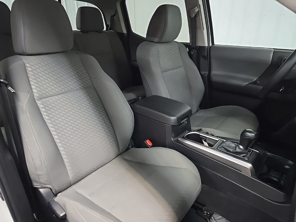 2023 Toyota Tacoma SR5 V6 photo 13