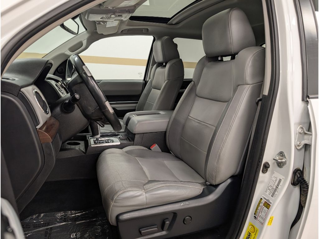 2021 Toyota Tundra Limited Grade photo 3