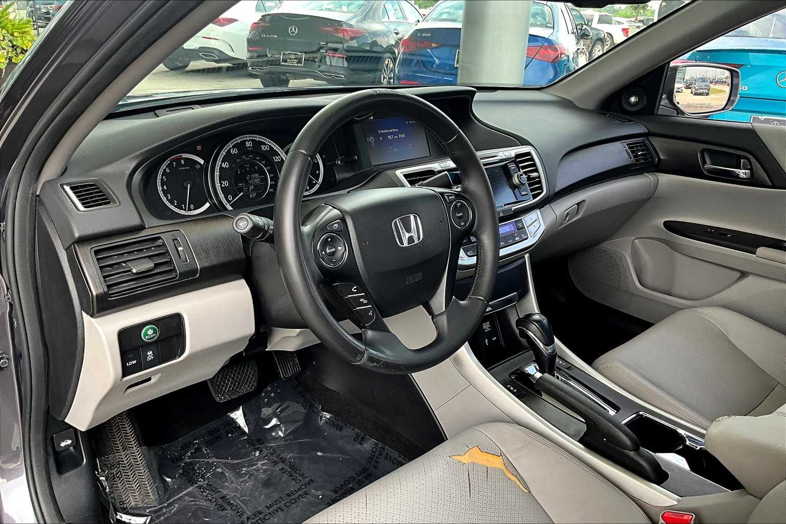 2015 Honda Accord EX-L photo 15