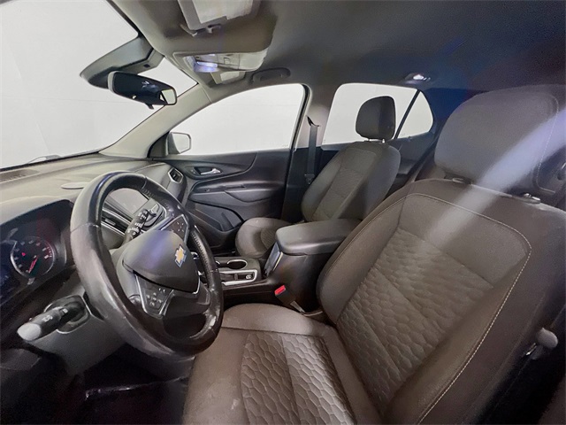 2020 Chevrolet Equinox LT photo 18