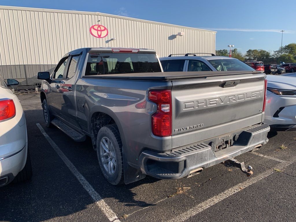 2019 Chevrolet Silverado 1500 LT photo 3