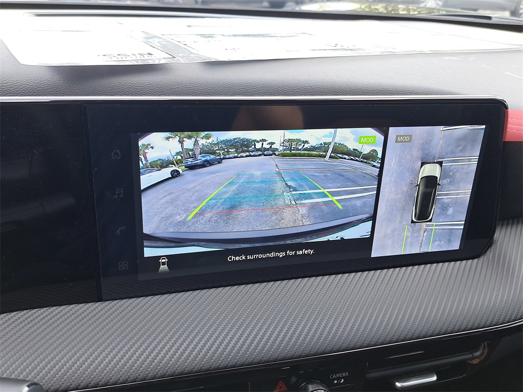 2026 Nissan Kicks SR photo 29