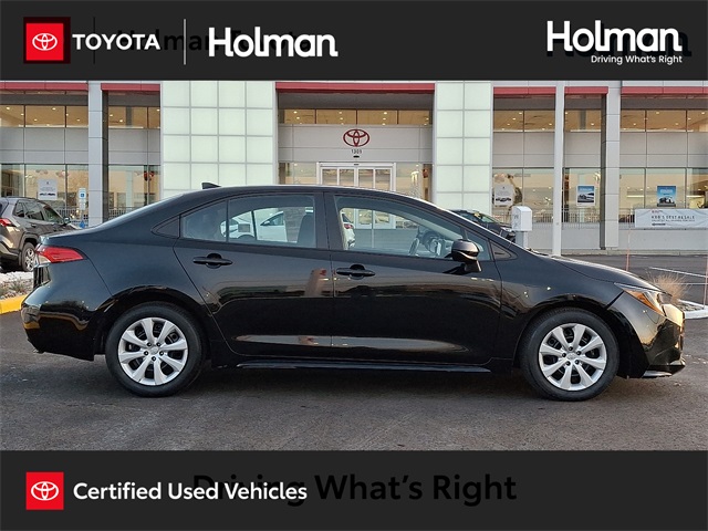 2024 Toyota Corolla LE's photo