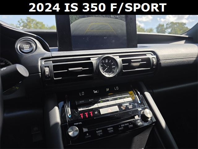 2024 Lexus IS 350 F SPORT photo 30