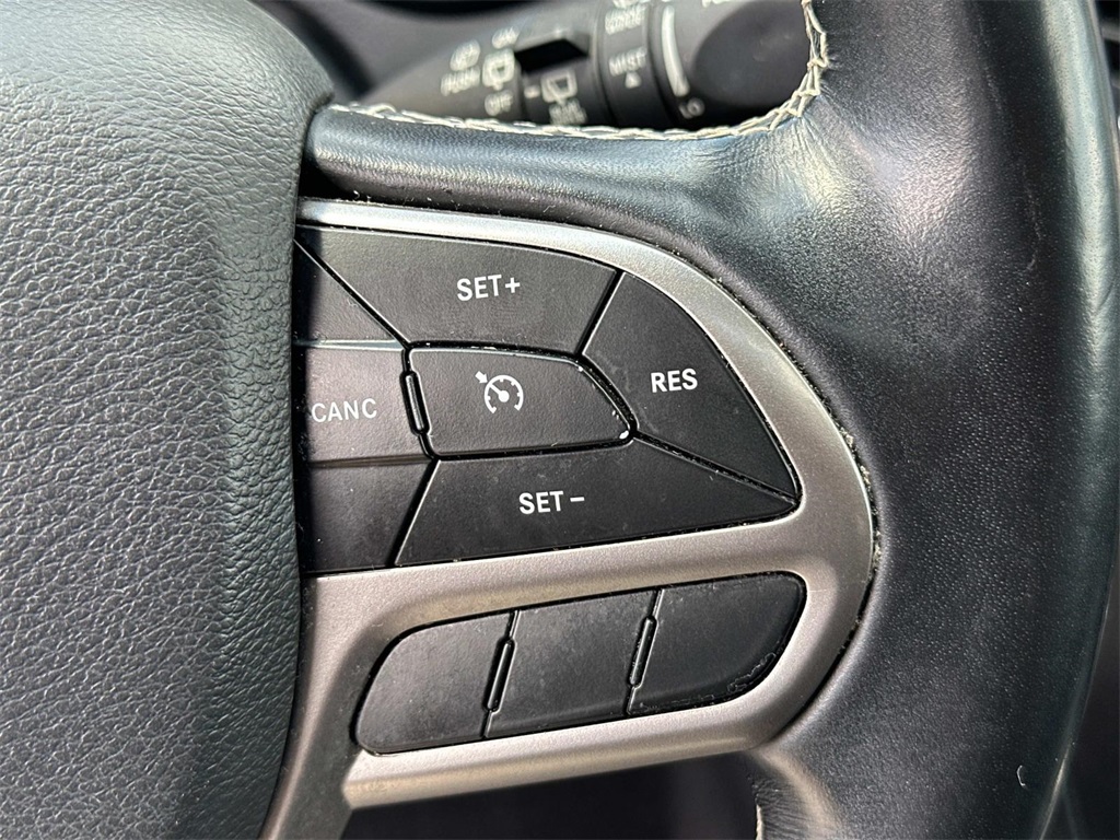 2021 Jeep Cherokee Latitude Lux photo 24