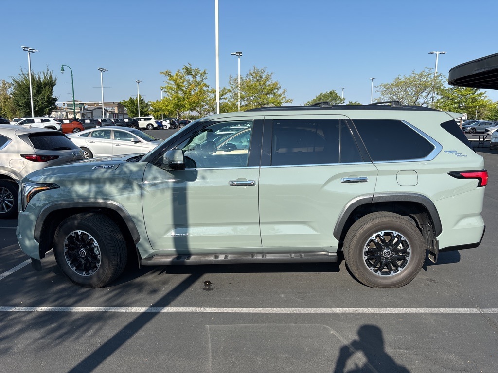 2023 Toyota Sequoia TRD Pro photo 6