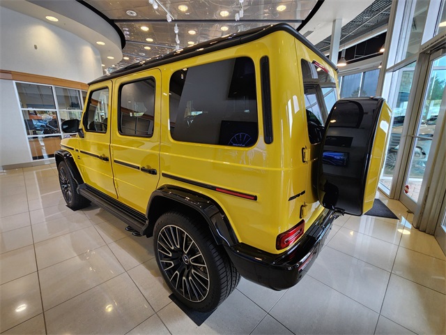 2025 Mercedes Benz G AMG 63 photo 3