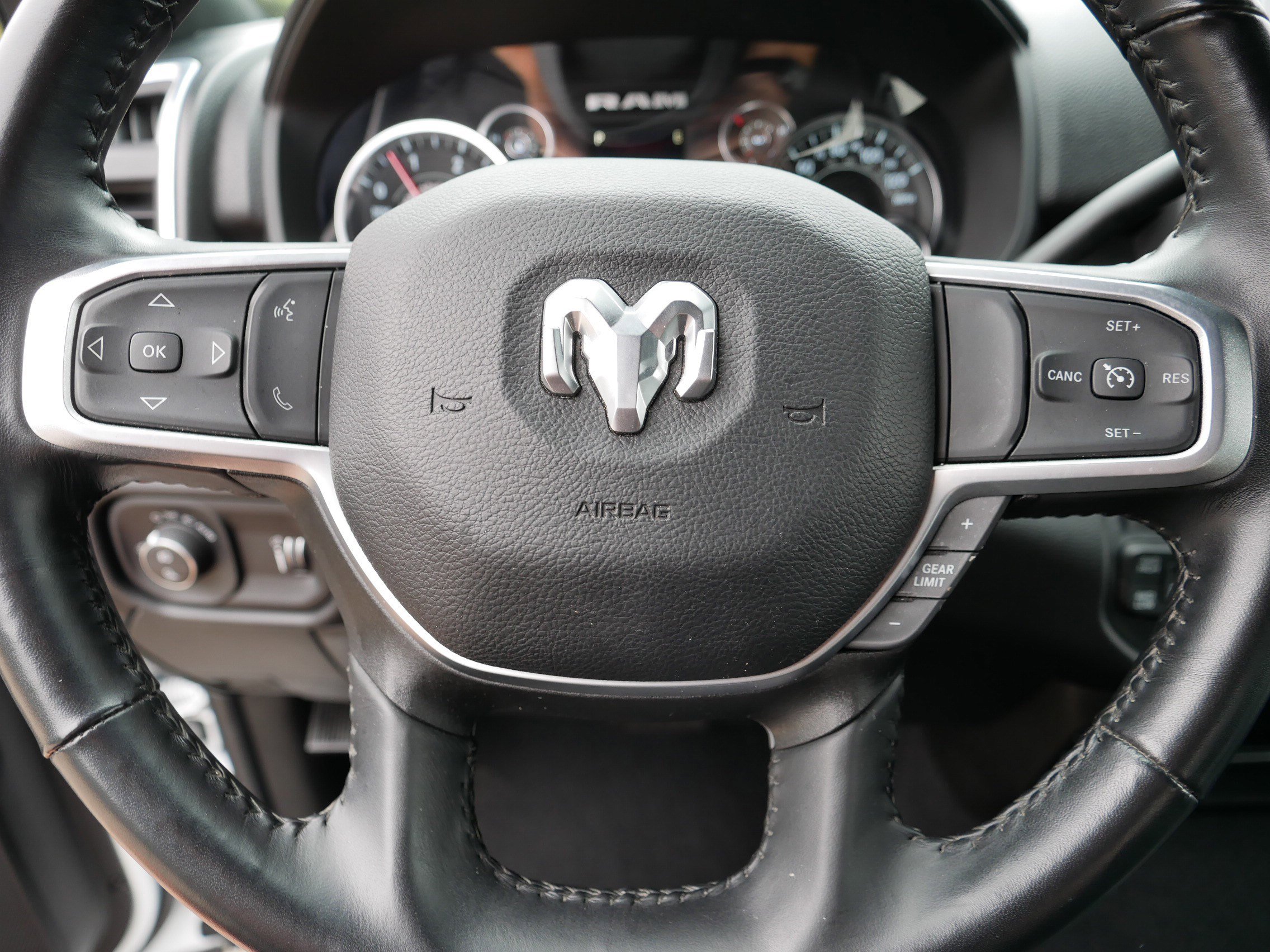 2024 Ram 2500 Big Horn photo 25