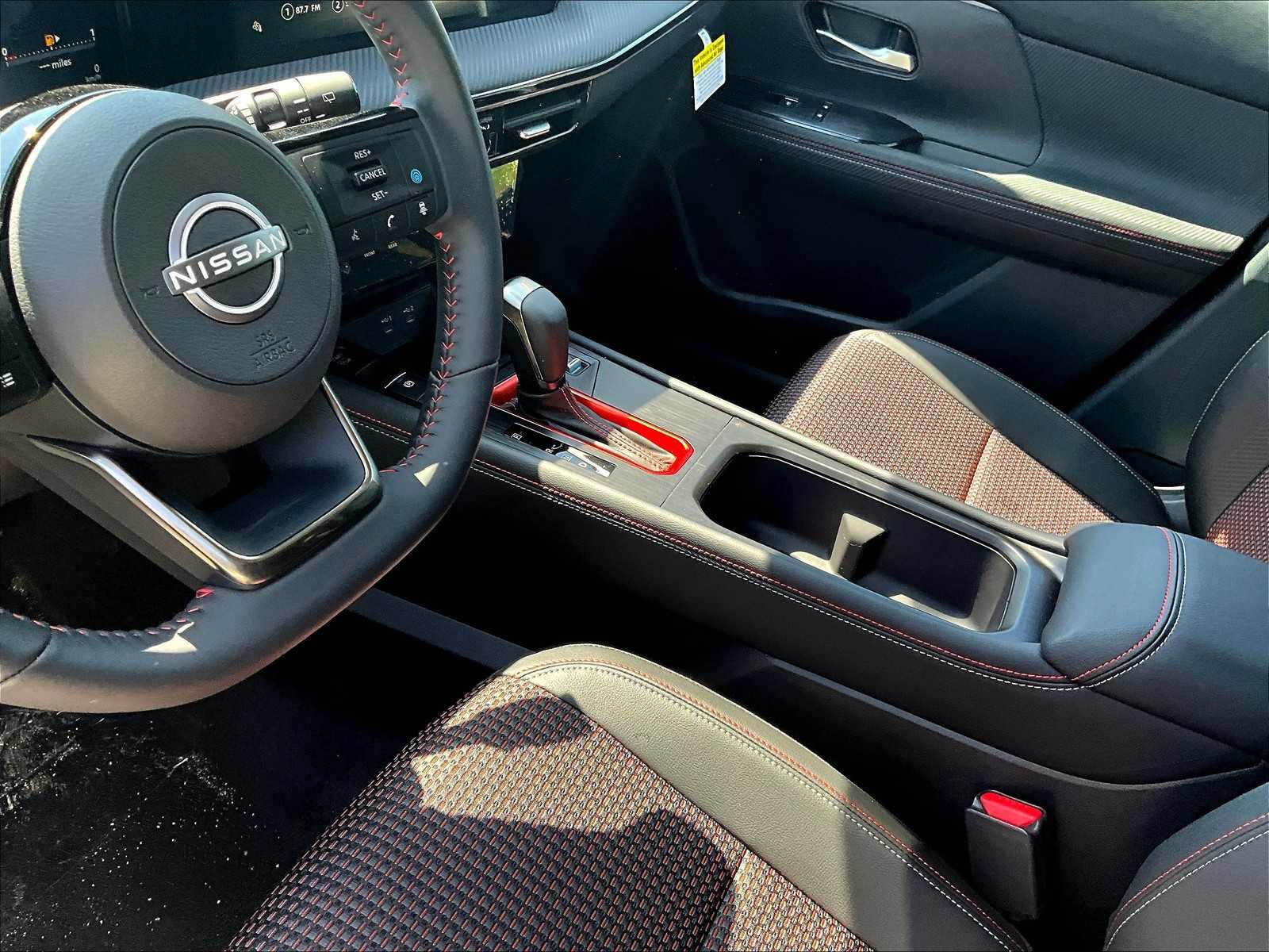 2025 Nissan Kicks SR - Photo 13