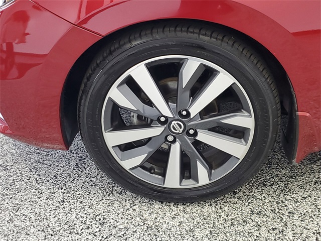 2020 Nissan Versa 1.6 SR photo 5