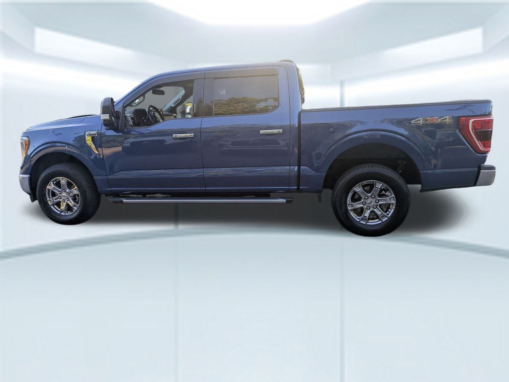 2022 Ford F-150 XLT photo 2
