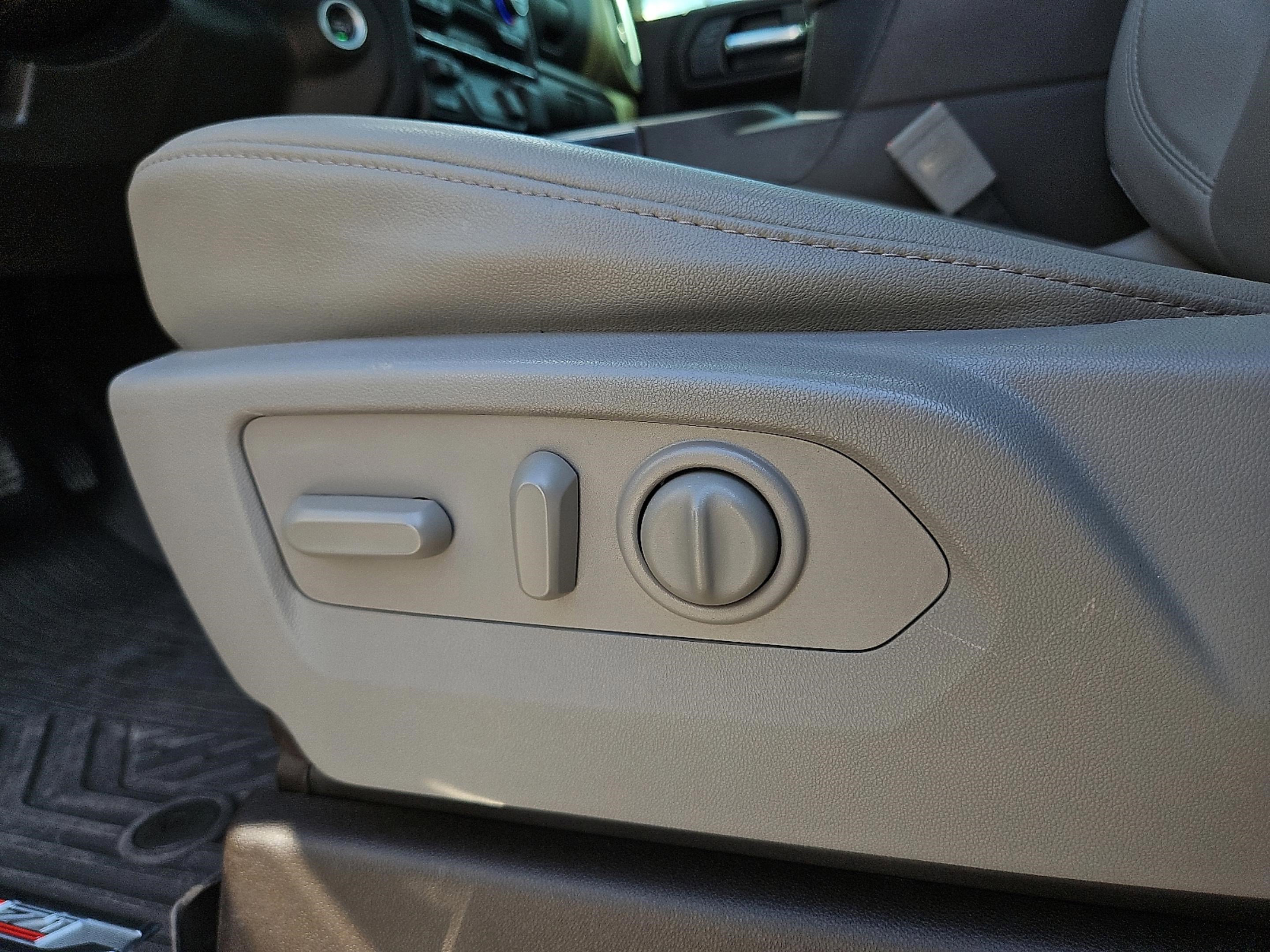 2021 Chevrolet Silverado LTZ photo 15