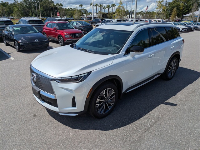 2026 Infiniti QX60 Luxe photo 4