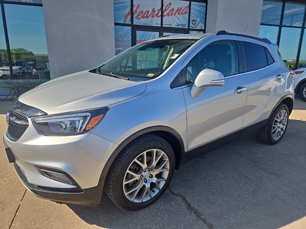 Used 2018 Buick Encore Sport Touring with VIN KL4CJ1SB8JB526259 for sale in Kansas City