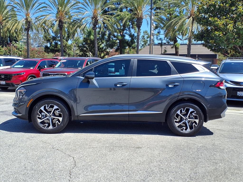 2025 Kia Sportage Hybrid EX photo 2