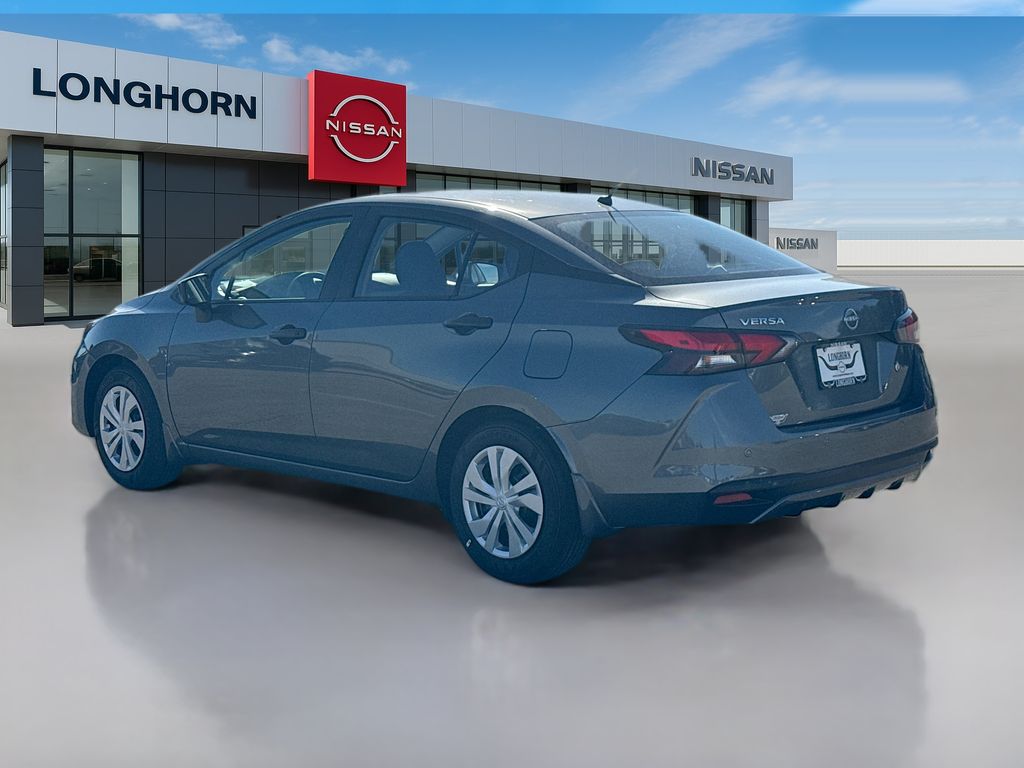 2025 Nissan Versa S photo 4