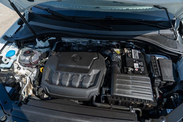 2022 Volkswagen Tiguan SE R-Line Black photo 34