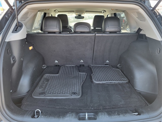2022 Jeep Compass Latitude photo 14
