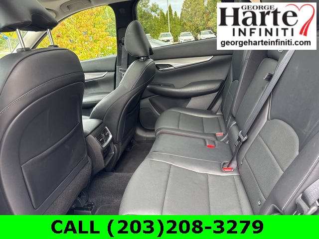2022 Infiniti QX50 Luxe photo 13