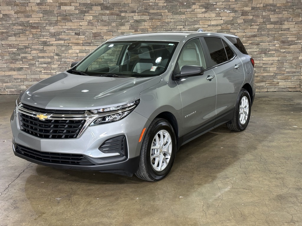 2023 Chevrolet Equinox LS photo 4