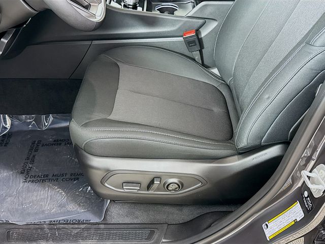 2025 Jeep Grand Cherokee Laredo X photo 17