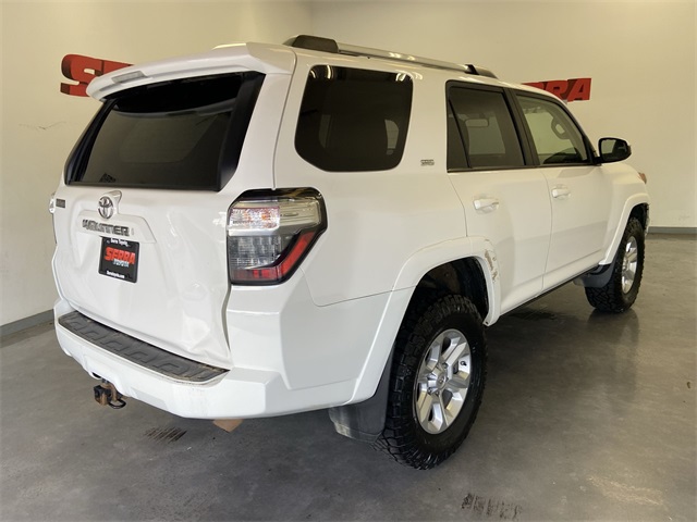 2019 Toyota 4Runner SR5 4WD photo 11