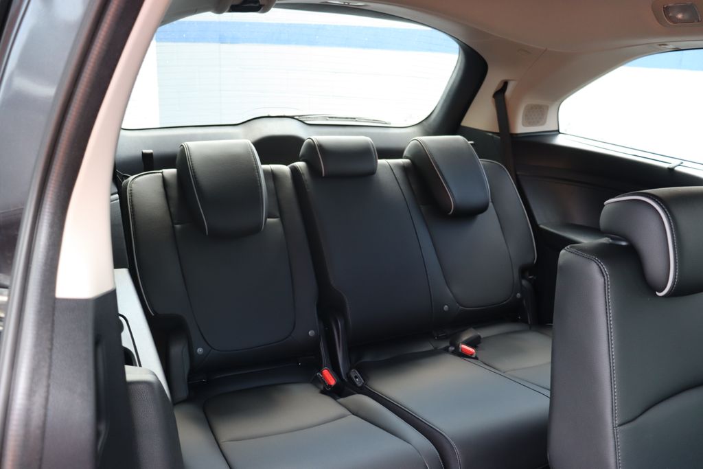 2026 Honda Odyssey Elite photo 14