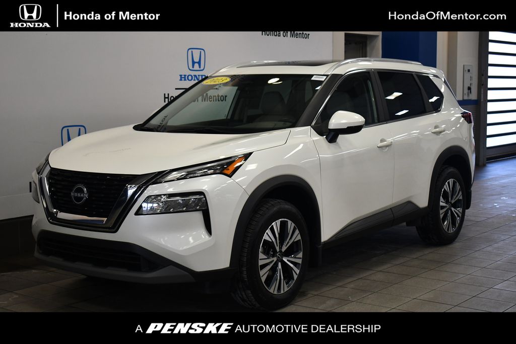 2023 Nissan Rogue SV's photo