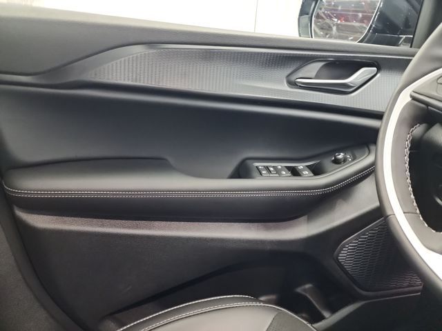 2025 Jeep Grand Cherokee Altitude X photo 27